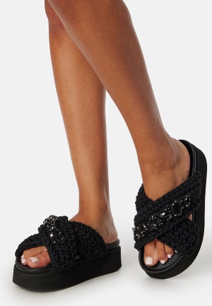 Läs mer om INUIKII Woven Stones Platform Black 39