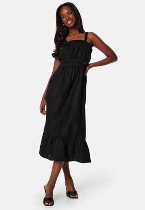 Läs mer om Object Collectors Item Ramilla S/S Long Dress Black 34