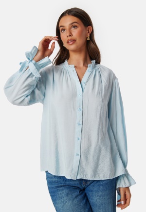 Läs mer om Pieces Pcmarica LS Shirt Light Blue S