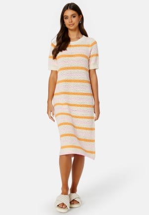 Bilde av Selected Femme Alby Ss Long Knit Dress Birch Stripes:papaya Xs