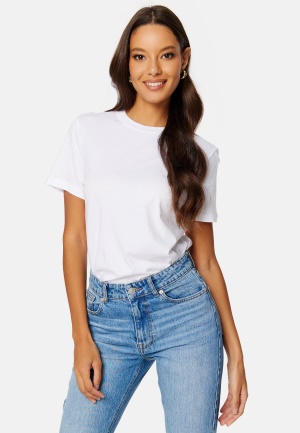 Läs mer om SELECTED FEMME Essential SS O-Neck Tee Bright White XS
