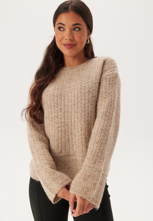 Läs mer om SELECTED FEMME Slfalva Structure Ls Knit O-ne Irish Cream Detail:birch L