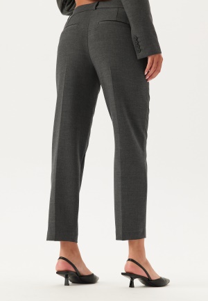 Läs mer om SELECTED FEMME Slfrita-ria Mw Crop Pant Dgm Dark Grey Melange Detail:melan 34