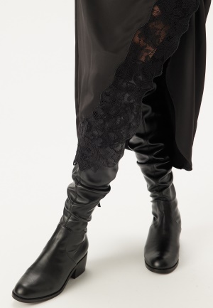 Läs mer om Steve Madden Courtside Overknee Boots Black Paris 36