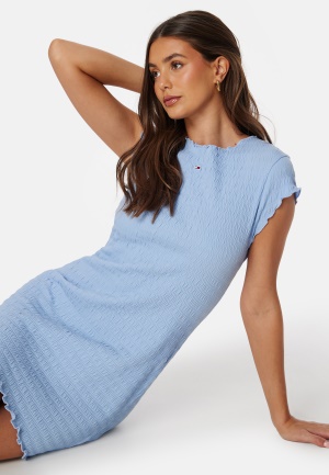 Läs mer om TOMMY JEANS Bodycon Smock Dress C3S Moderate Blue S