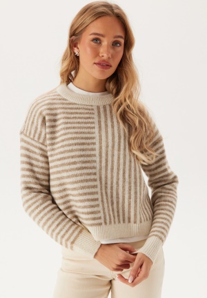 Läs mer om VERO MODA Vmuranus Ls Oneck Cropped Pull Birch Detail:w. Silver Mink L