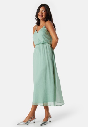 Läs mer om VILA Visiantha strap midi dress Swamp 40