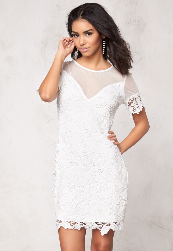  Model  Behaviour Meja  Dress White Bubbleroom