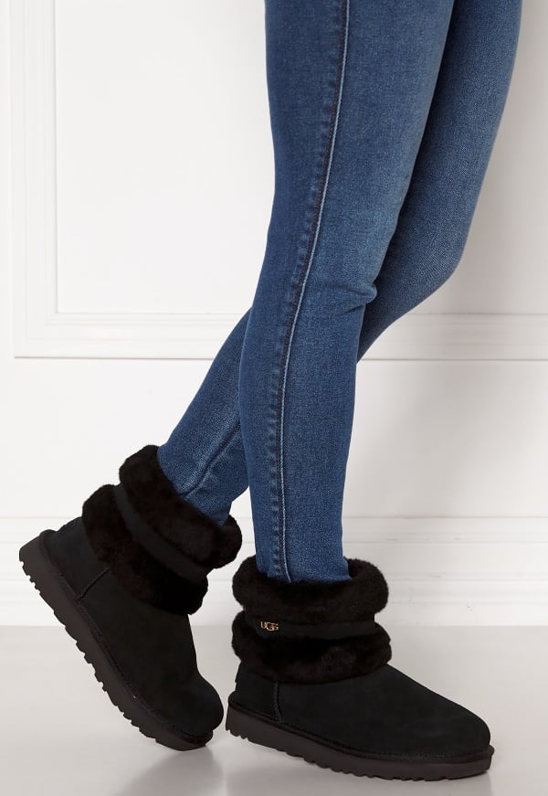 ugg fluff mini belted boot black