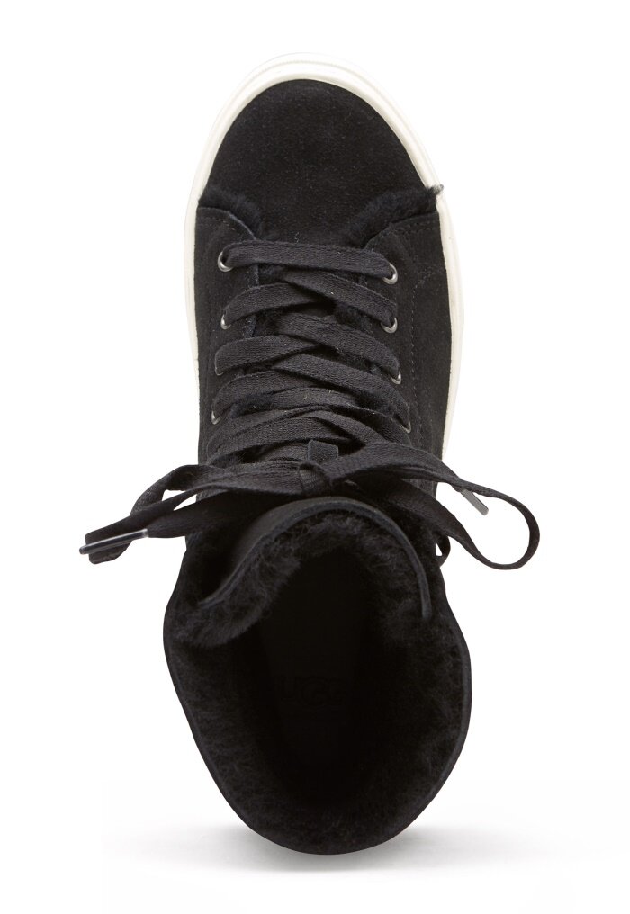 ugg baldvin black