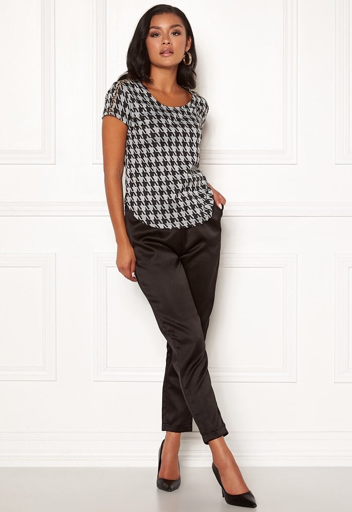 Chiara Forthi Peroni chain top