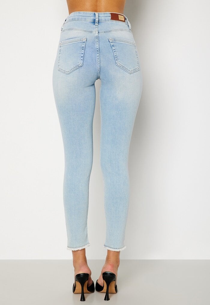 ONLY Blush Life Mid Jeans