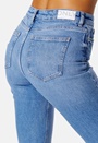 Emily HW Straight Ankle Jeans